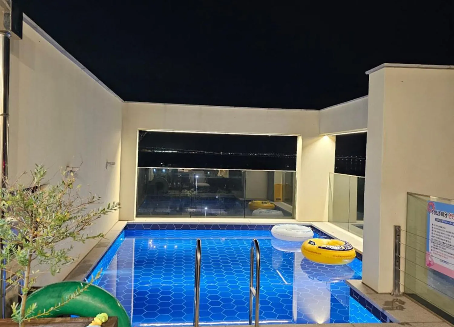 Miracle Suite House 201 Pool Villa Incheon South Korea
